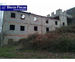 SE VENDE CASA EN ESTRUCTURA CON FINCA DE 5000 M2 EN QUILOS