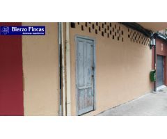 Se vende local comercial en La Estación.