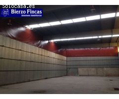 Se alquila nave 700m2 en Ponferrada.