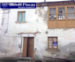 CASA DE PIEDRA y LADRILLO CON TERRENO PARA REFORMAR EN VILLAVERDE