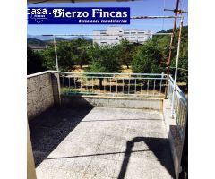 SE VENDE CASA DE 2 PISOS + BAJO EN SAN MIGUEL DE LAS DUEÑAS