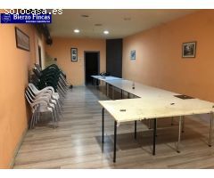 SE VENDE LOCAL COMERCIAL ACONDICIONADO