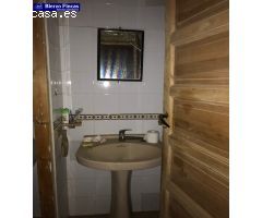 SE VENDE LOCAL JUNTO A PLAZA LUIS DEL OLMO