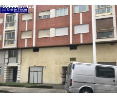 SE VENDE LOCAL JUNTO A PLAZA LUIS DEL OLMO