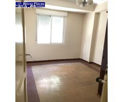 SE VENDE PISO CENTRICO Y ECONOMICO