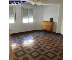 SE VENDE PISO CENTRICO Y ECONOMICO