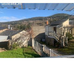 VENTA DE CASA CON TERRENO EN ZONA LA BAROSA
