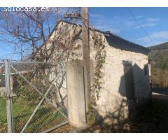 VENTA DE CASA CON TERRENO EN ZONA LA BAROSA
