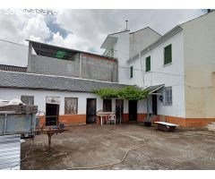 SE VENDE CASA EN CUATROVIENTOS