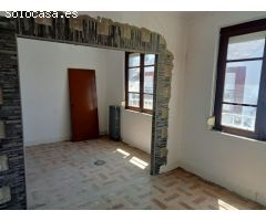 SE VENDE CASA CON TERRENO EN TORENO