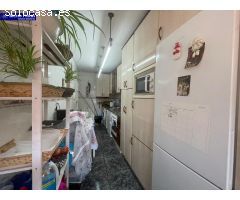 AMPLIO PISO CON PATIO PRIVADO EXCELENTE OPORTUNIDAD DE COMPRA