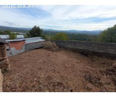 SE VENDE FINCA URBANA CON EDIFICACIONES DE PIEDRA EN OTERO