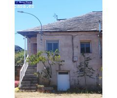 SE VENDE CASA EN CARUCEDO