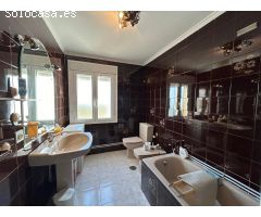 VENTA DE CASA EN ZONA FLORES DEL SIL