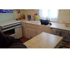 CASA PARA REFORMAR EN TROBAJO DEL CAMINO
