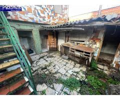 SE VENDE CASA BAJA A REFORMAR EN EL BARRIO DE LA SAL