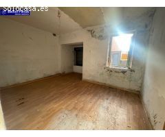 SE VENDE CASA BAJA A REFORMAR EN EL BARRIO DE LA SAL