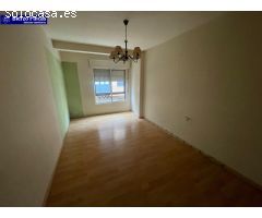 SE VENDE PISO A REFORMAR EN LA PALOMERA