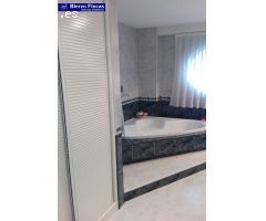 ESPECTACULAR CHALET EN LAS LOMAS
