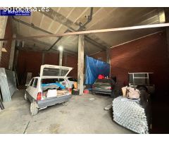 AMPLIO BAJO PARA ESTACIONAMIENTO O ALMACÉN EN ALQUILER, ZONA FLORES DEL SIL PONFERRADA.