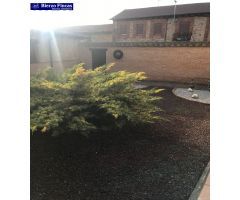 SE VENDE VIVIENDA UNIFAMILIAR EN CUADROS