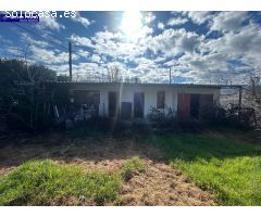 CASA CON 1.600M2 DE PARCELA URBANA PARA REFORMAR EN DEHESAS.