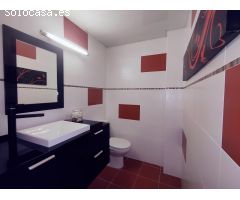 CASA CON PISCINA CUBIERTA Y PLAZA DE PARKING