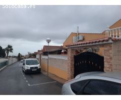 Chalet en Venta en la Nucia, Alicante