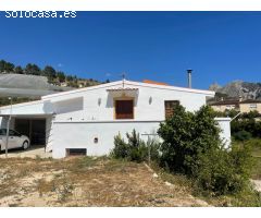 Chalet en Venta en Bolulla, Alicante