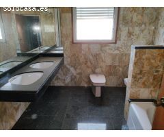 Chalet en Venta en Saus, Camallera i Llampaies, Girona