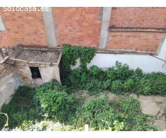 Chalet en Venta en Figueres, Girona