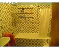 Casa de Pueblo en Venta en Sant Pere Pescador, Girona