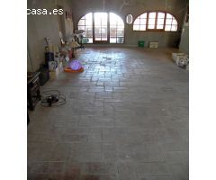Casa de Pueblo en Venta en Sant Pere Pescador, Girona