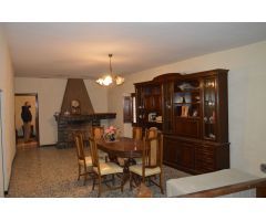 Casa de Pueblo en Venta en Saus, Camallera i Llampaies, Girona