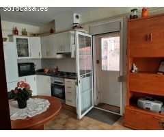 Casa de Pueblo en Venta en Sant Pere Pescador, Girona