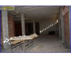 Alquiler de amplio local comercial en Santomera con excelente ubicación