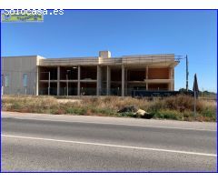 Nave industrial de 3.000 m2 cerca acceso A7.