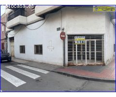 Amplio Local Comercial en el Corazón de Santomera