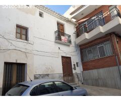 CASA DE CUATRO HABITACIONES, EN URRÁCAL. ALMERÍA.