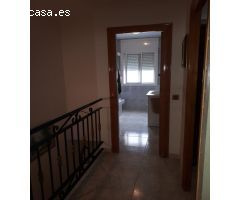OPORTUNIDAD TRÍPLEX CON PISCINA EN MACAEL (ALMERÍA).