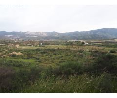 CORTIJO CON TERRENO A REFORMAR EN URRÁCAL,  ALMERÍA