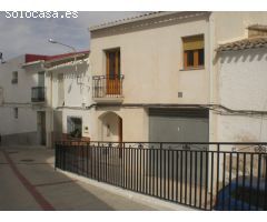 CASA CON GARAJE EN PURCHENA, ALMERÍA.