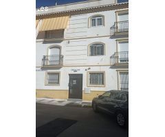 OPORTUNIDAD. PISO DE TRES HABITACIONES Y GARAJE EN OLULA DEL RÍO, ALMERÍA.