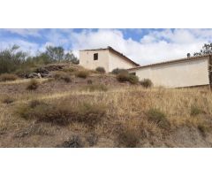 CORTIJO DE UNA PLANTA CON TIERRAS EN SERÓN ( ALMERÍA ).