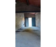 VENTA DE TERRENO RÚSTICO CON NAVE CORTIJO EN TAHAL, ALMERÍA.