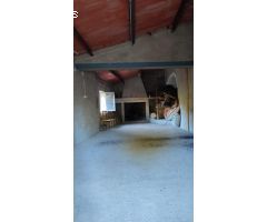 VENTA DE TERRENO RÚSTICO CON NAVE CORTIJO EN TAHAL, ALMERÍA.