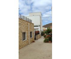 VENTA EN MACAEL, ALMERÍA DE CASA CON ESTILO JAPONES AMUEBLADA .