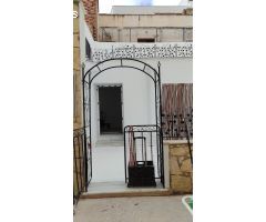 VENTA EN MACAEL, ALMERÍA DE CASA CON ESTILO JAPONES AMUEBLADA .