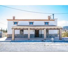 IMPRESIONANTE CORTIJO EN CANTORIA ( ALMERÍA ).
