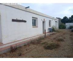 CORTIJO DE PLANTA BAJA, CON PARCELA EN CANTORIA ( ALMERÍA )